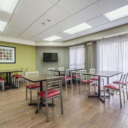Comfort Inn Thetford Mines Buitenkant foto
