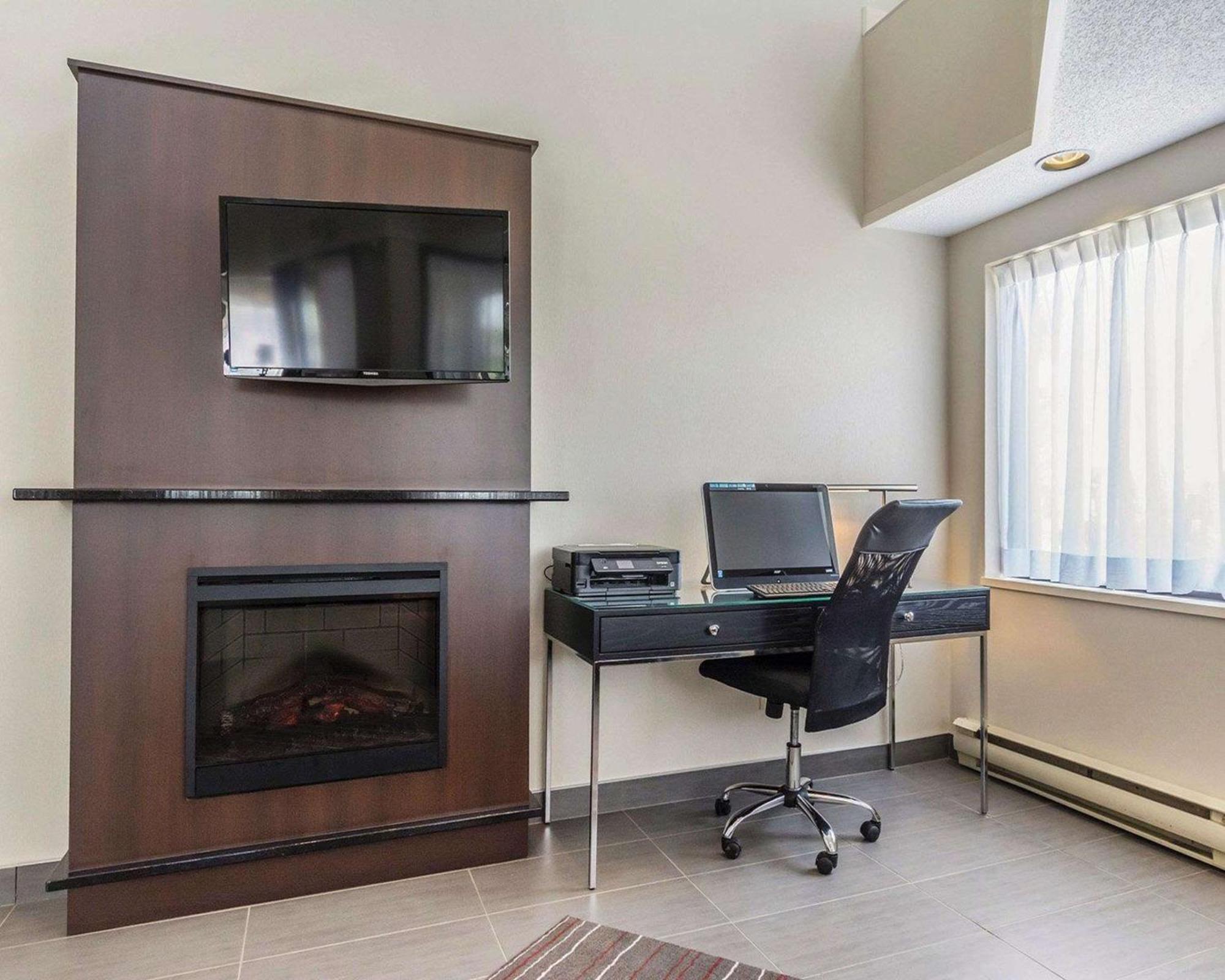 Comfort Inn Thetford Mines Buitenkant foto