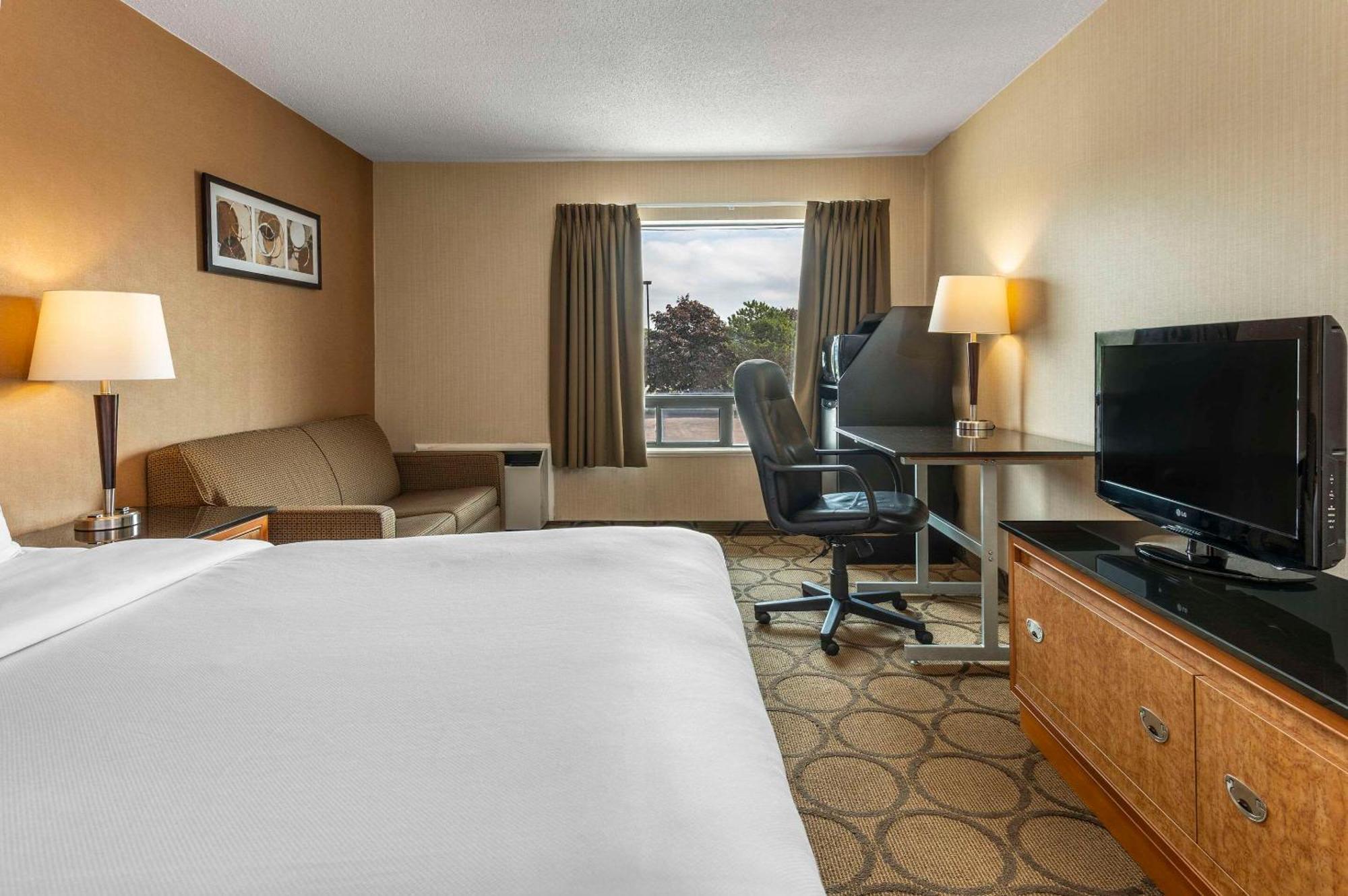 Comfort Inn Thetford Mines Buitenkant foto