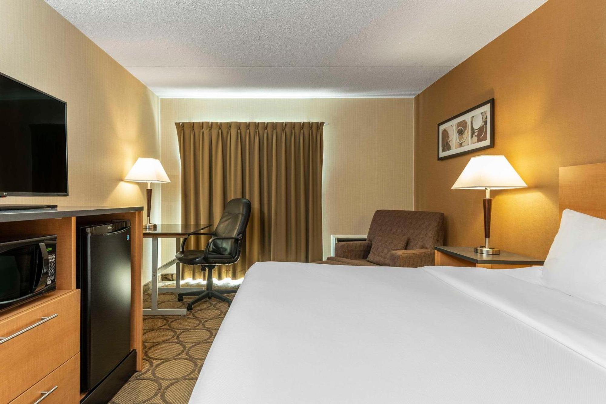 Comfort Inn Thetford Mines Buitenkant foto