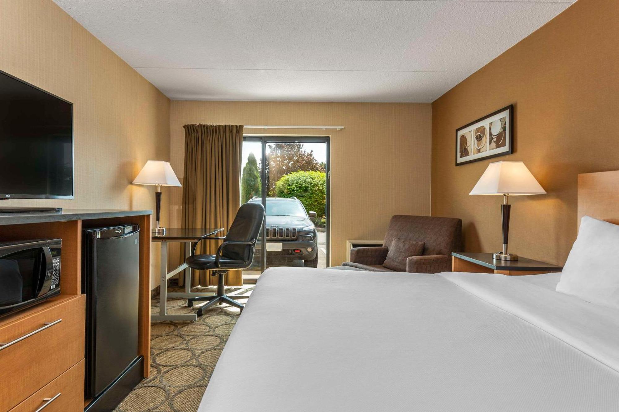 Comfort Inn Thetford Mines Buitenkant foto