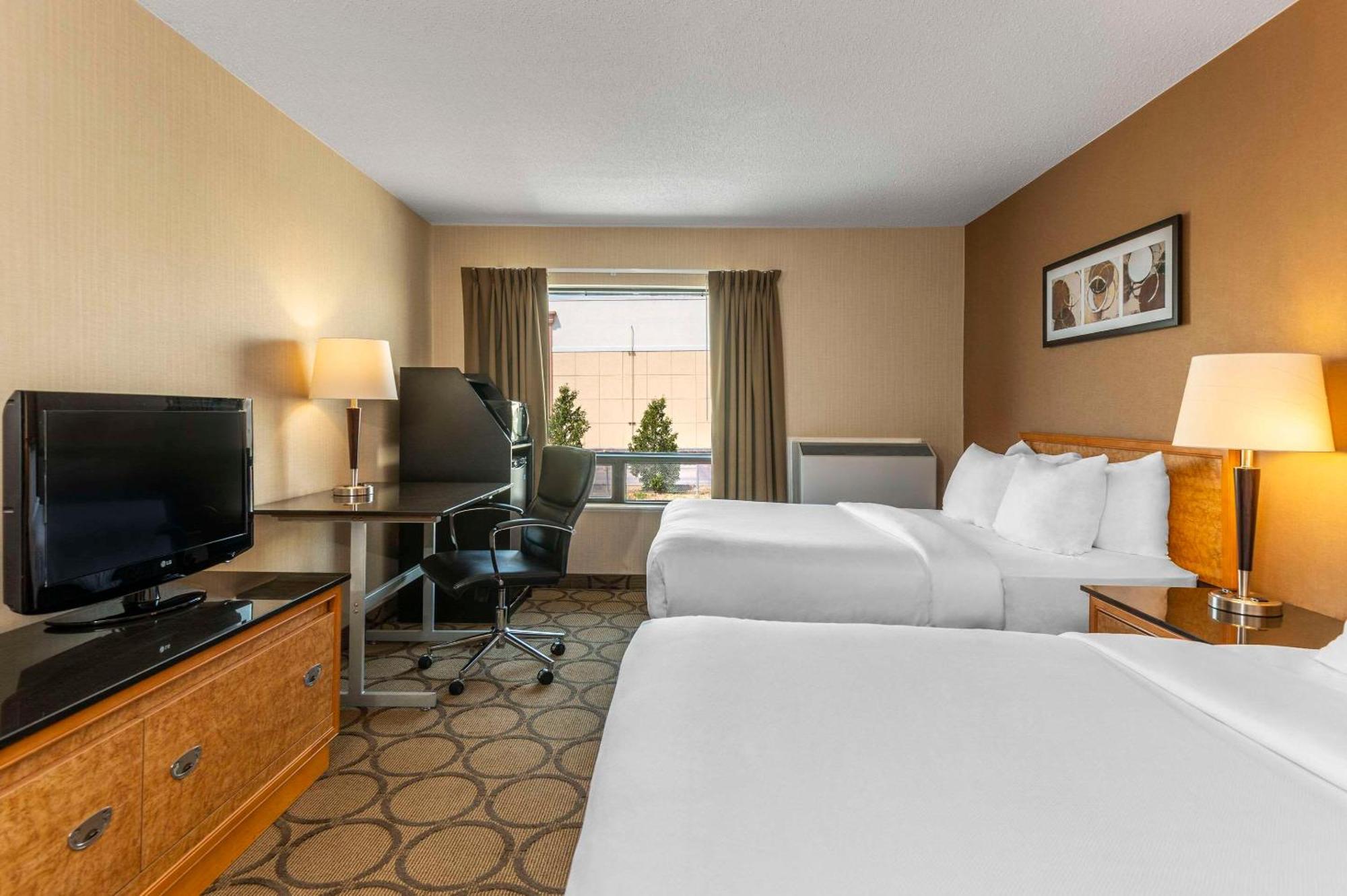 Comfort Inn Thetford Mines Buitenkant foto