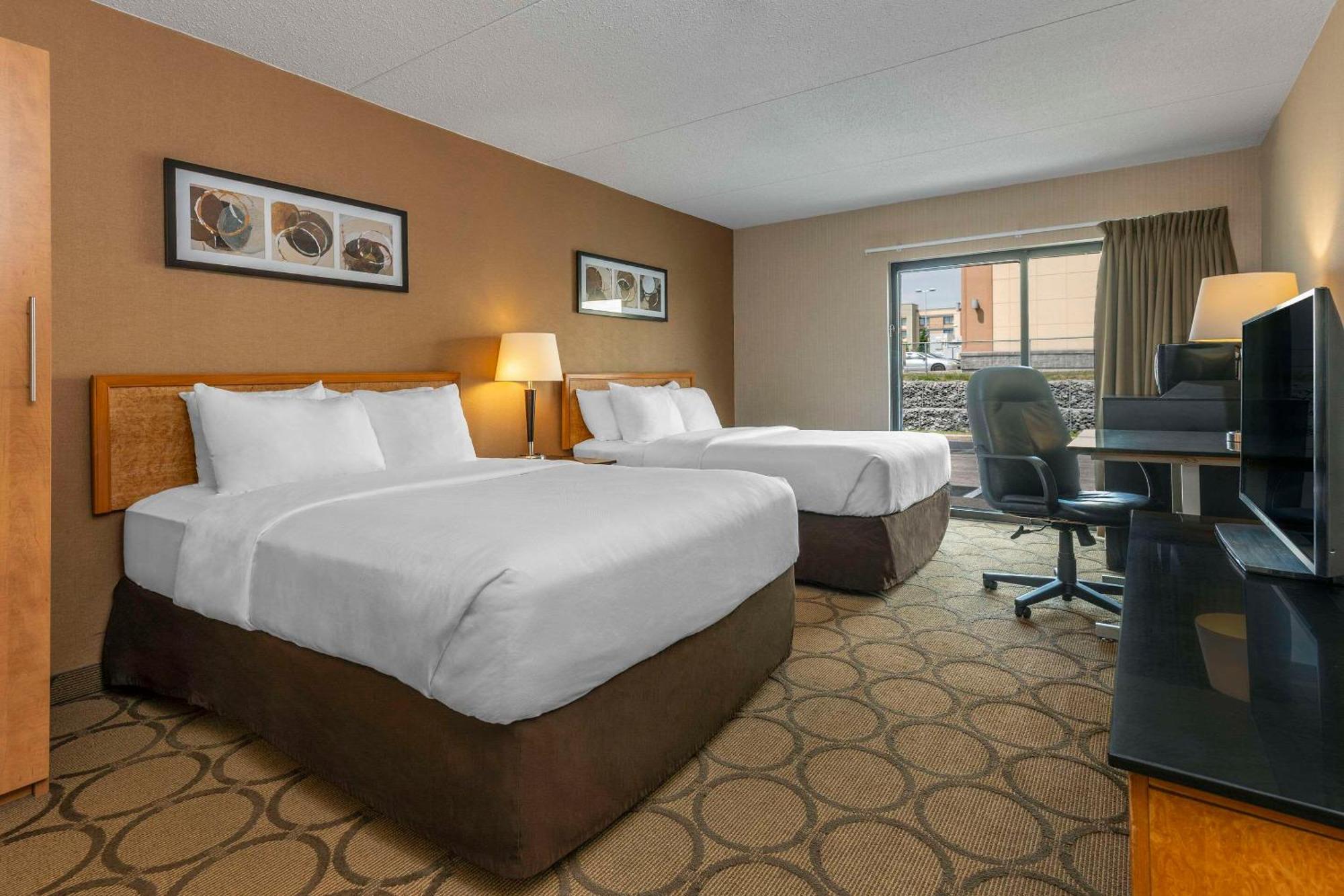 Comfort Inn Thetford Mines Buitenkant foto